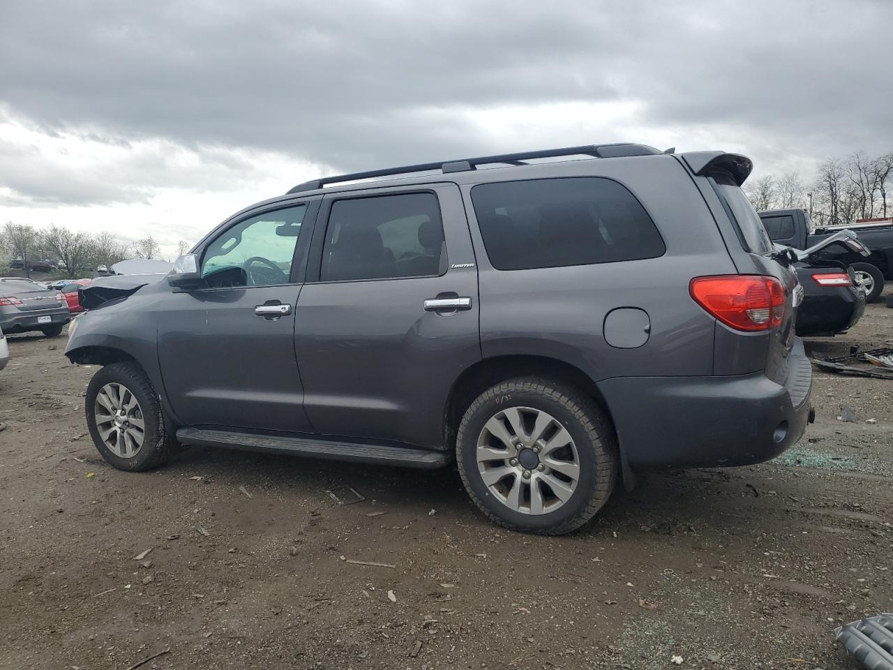 2016 TOYOTA SEQUOIA LI - Image 2