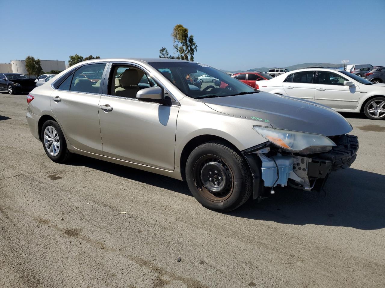 2016 TOYOTA CAMRY LE - Image 4