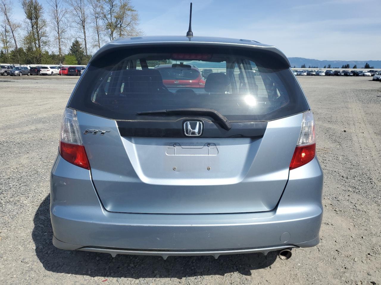 2011 HONDA FIT SPORT - Image 6