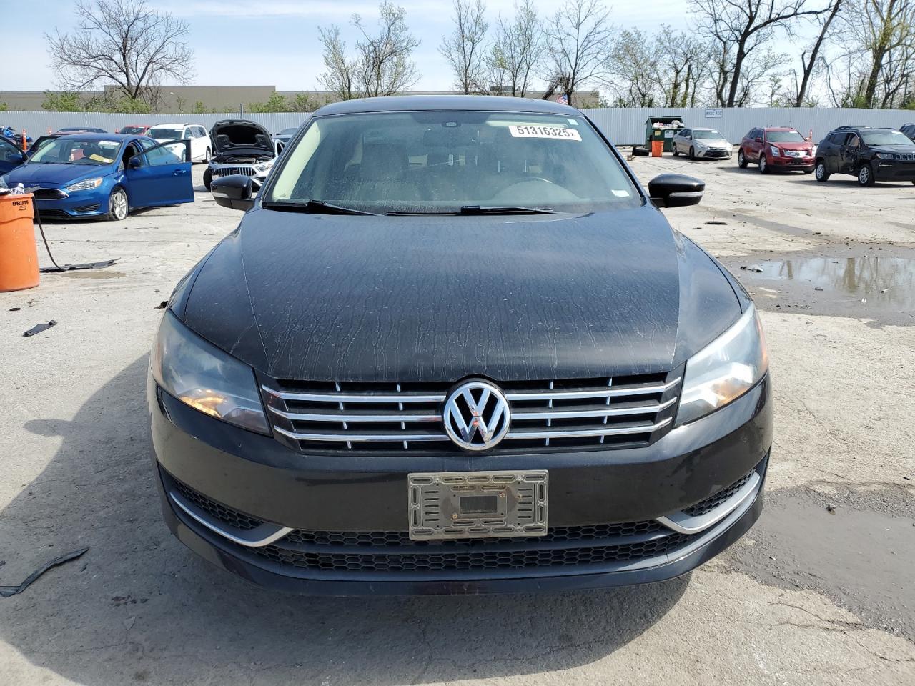 2013 VOLKSWAGEN PASSAT SE - Фото 5