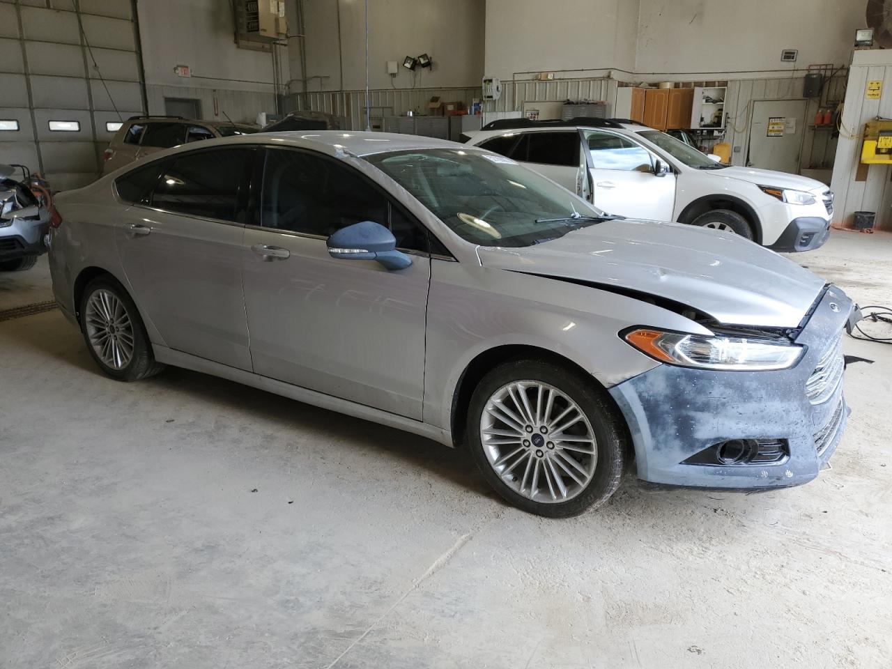 2013 FORD FUSION SE - Image 4