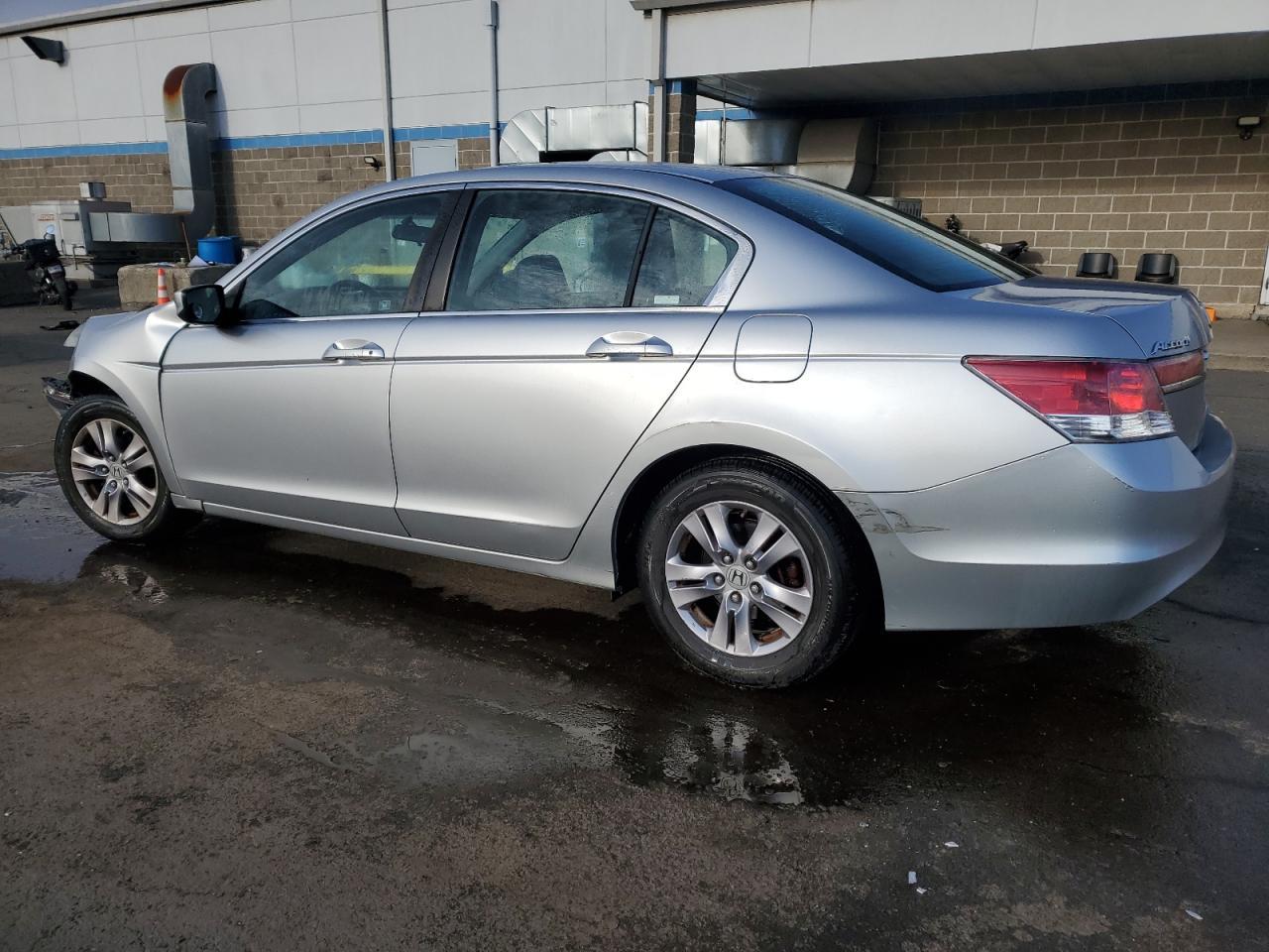 2012 HONDA ACCORD SE - Image 2
