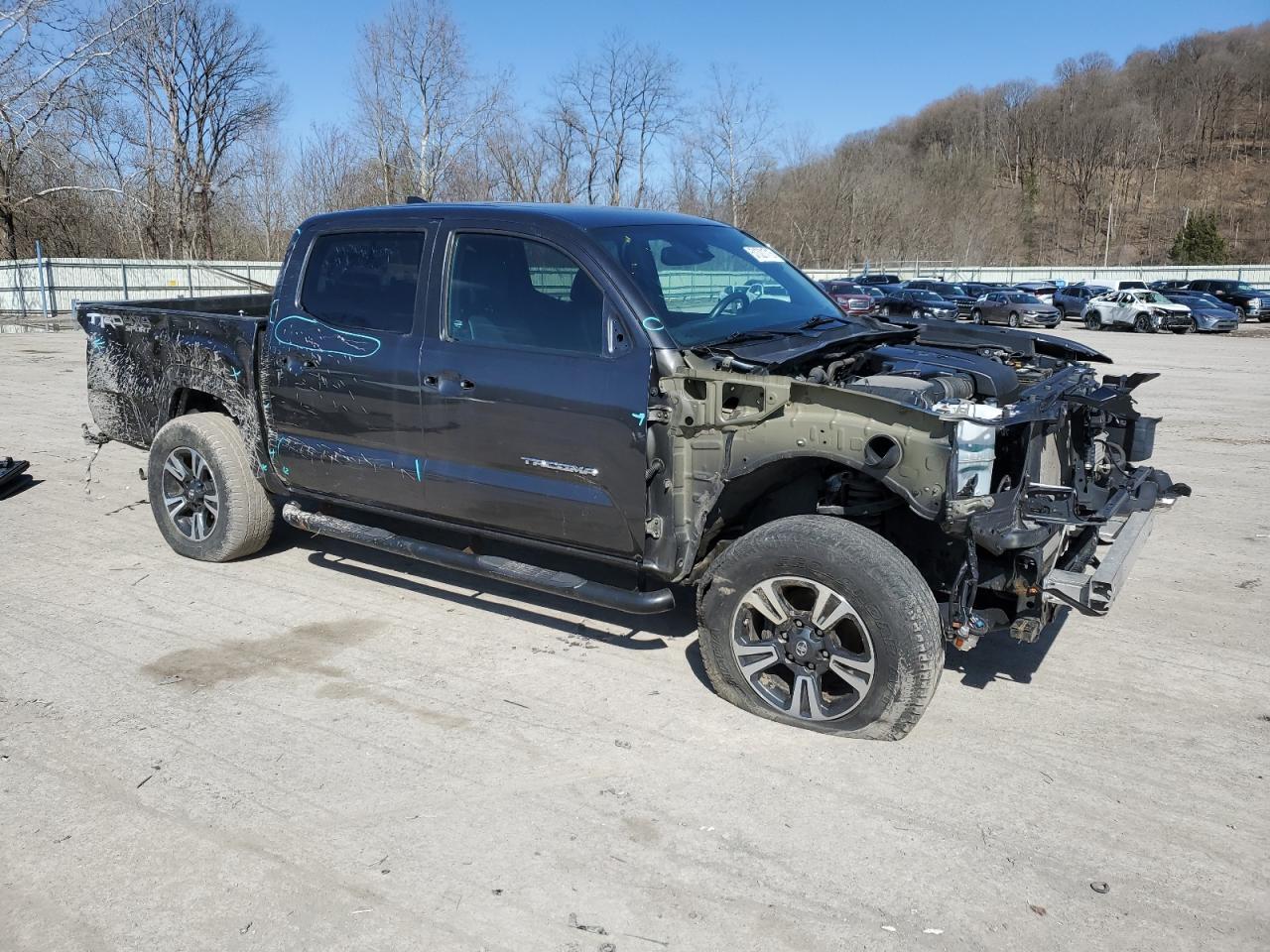 2019 TOYOTA TACOMA DOU - Фото 4