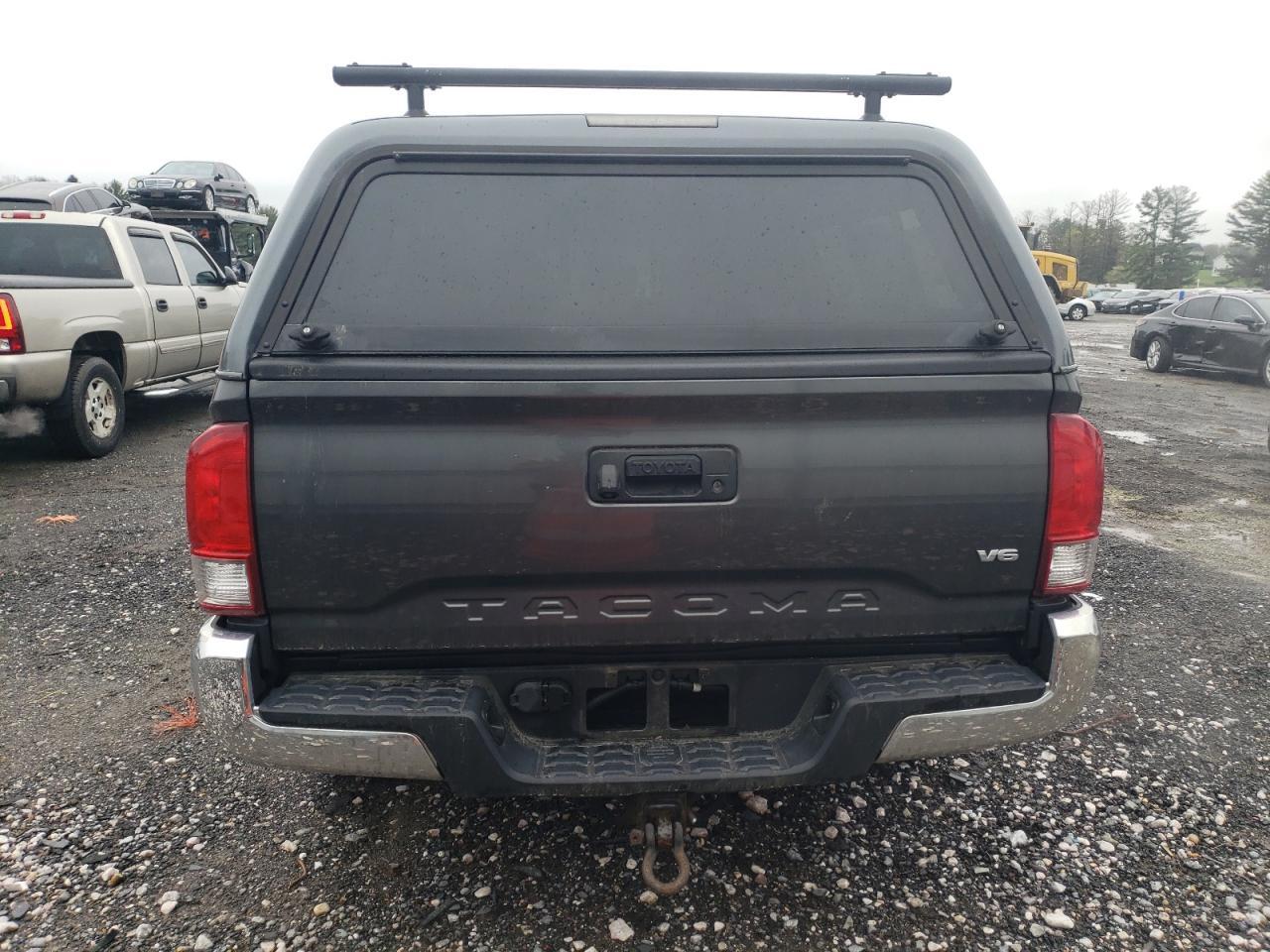 2017 TOYOTA TACOMA DOU - Фото 6