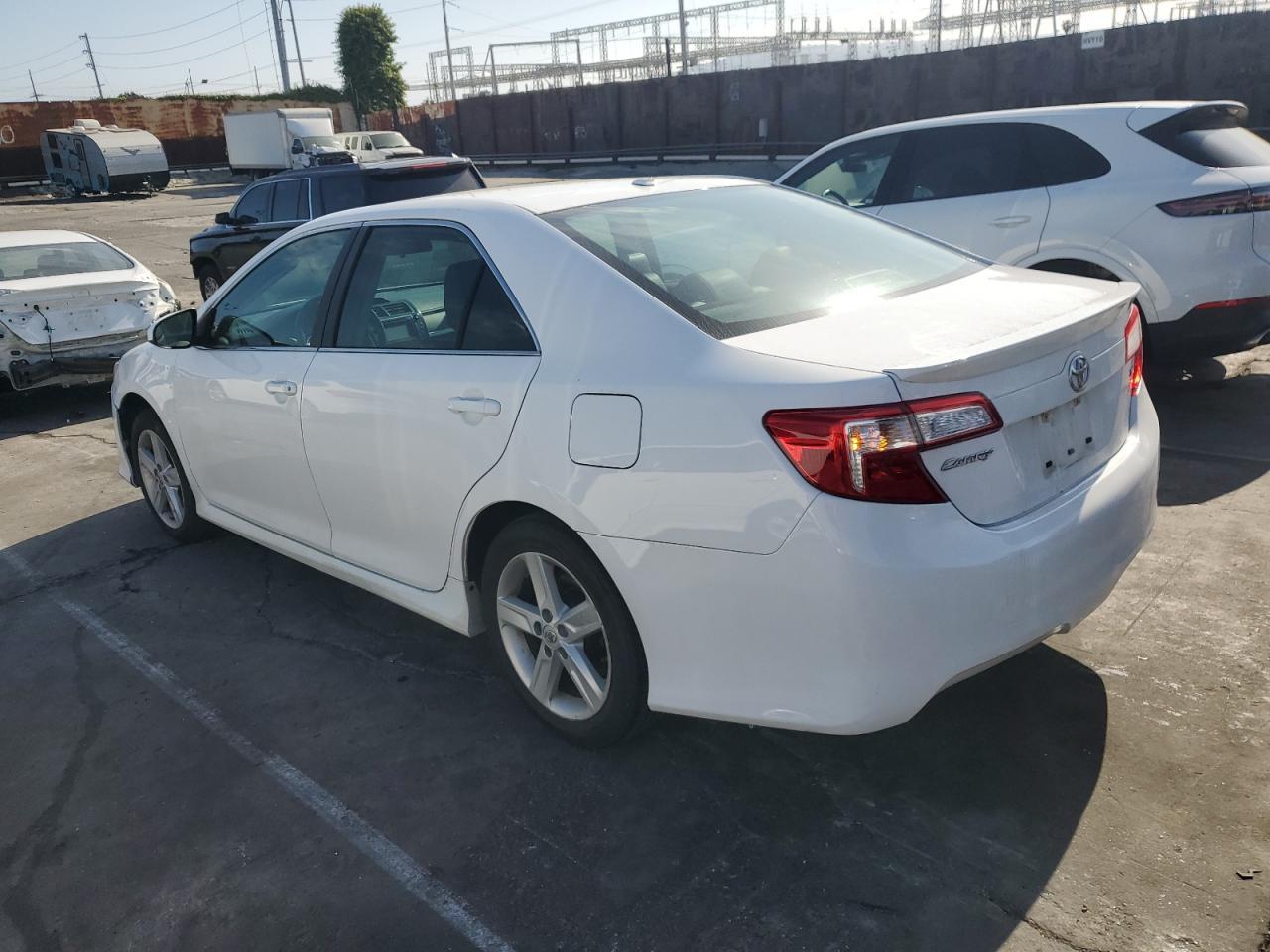 2012 TOYOTA CAMRY BASE - Фото 2
