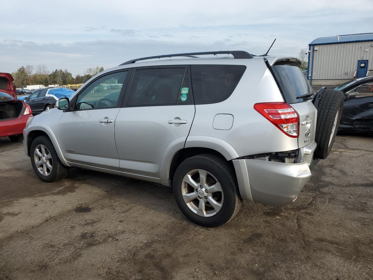 2011 TOYOTA RAV4 LIMIT - Фото 2