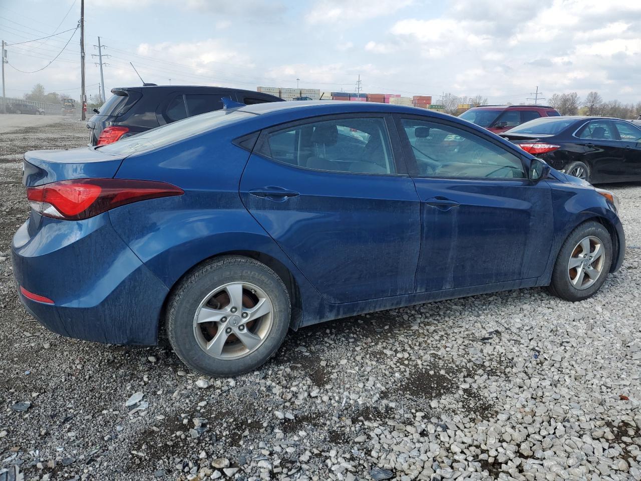 2015 HYUNDAI ELANTRA SE - Image 3