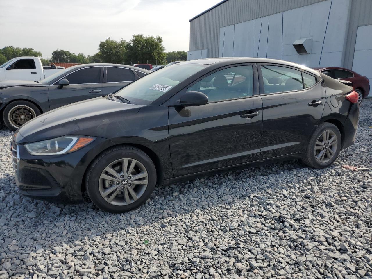 2018 HYUNDAI ELANTRA SE