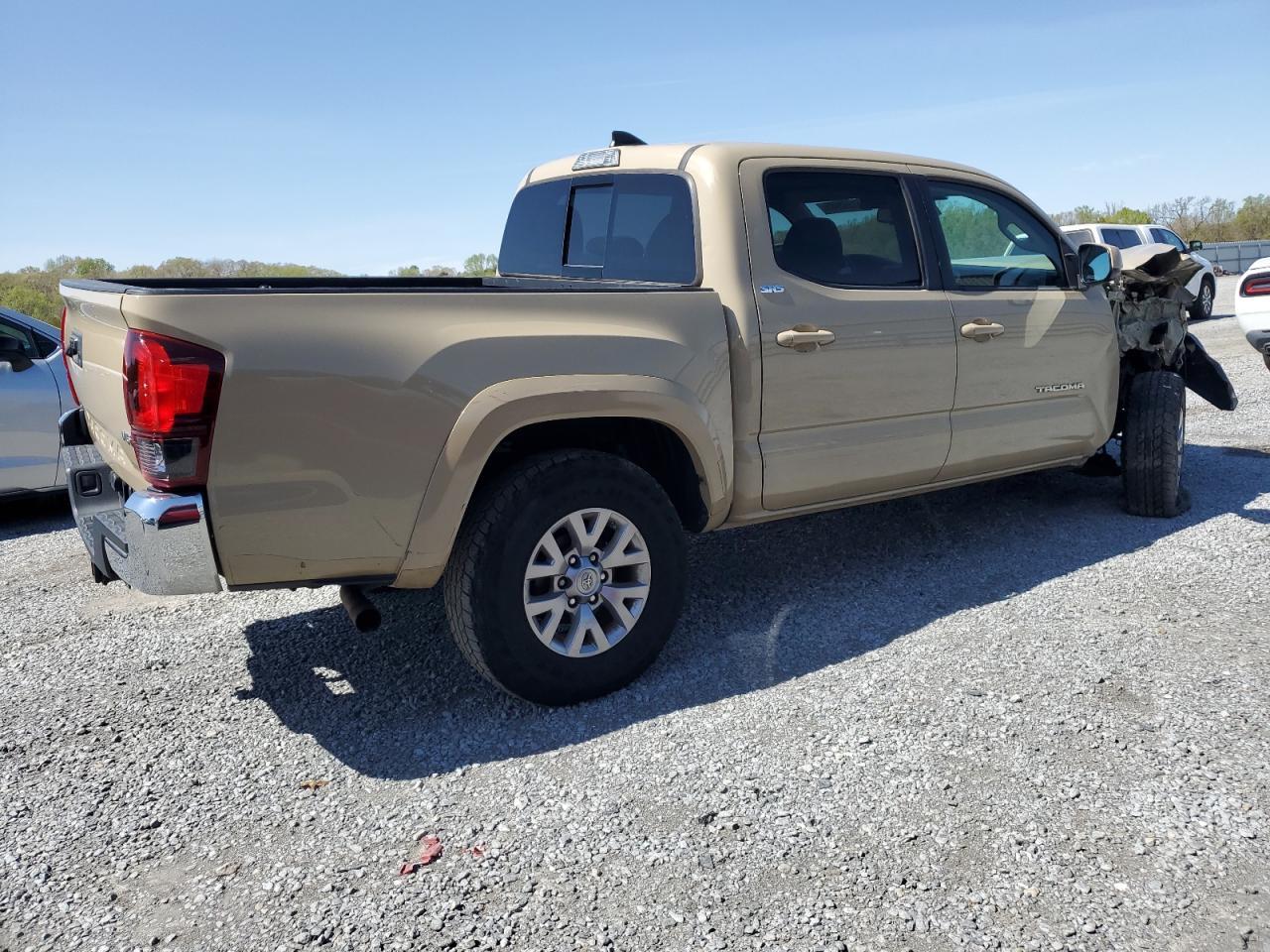 2018 TOYOTA TACOMA DOU - Фото 3