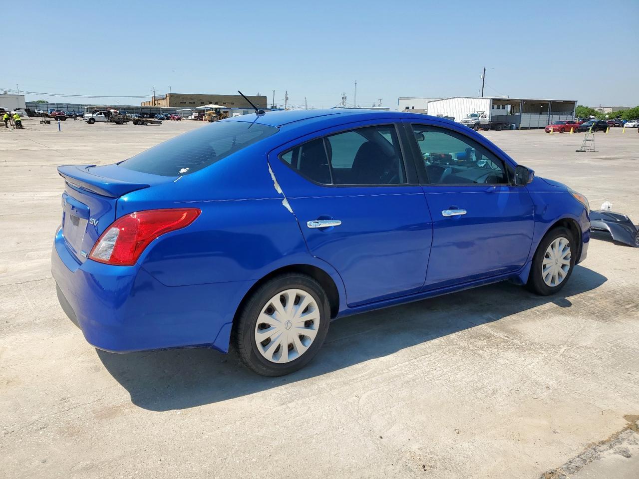2016 NISSAN VERSA S - Фото 3