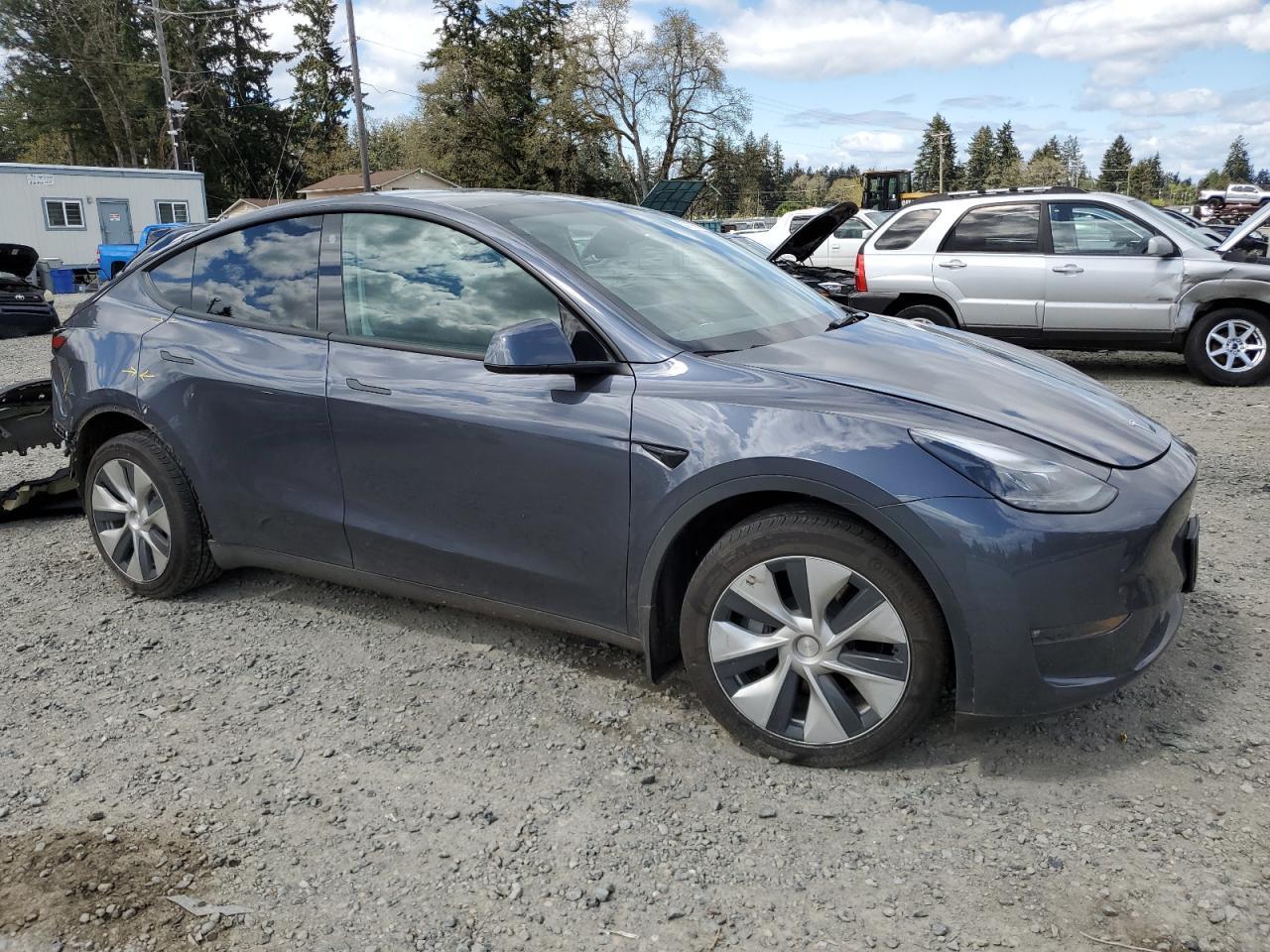 2023 TESLA MODEL Y - Фото 4