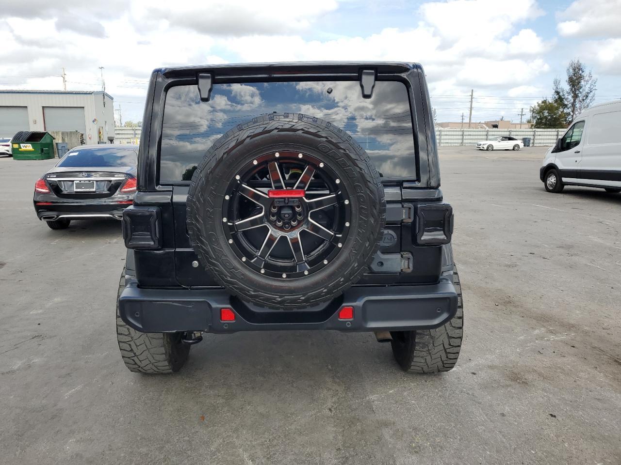 2019 JEEP WRANGLER U - Image 6