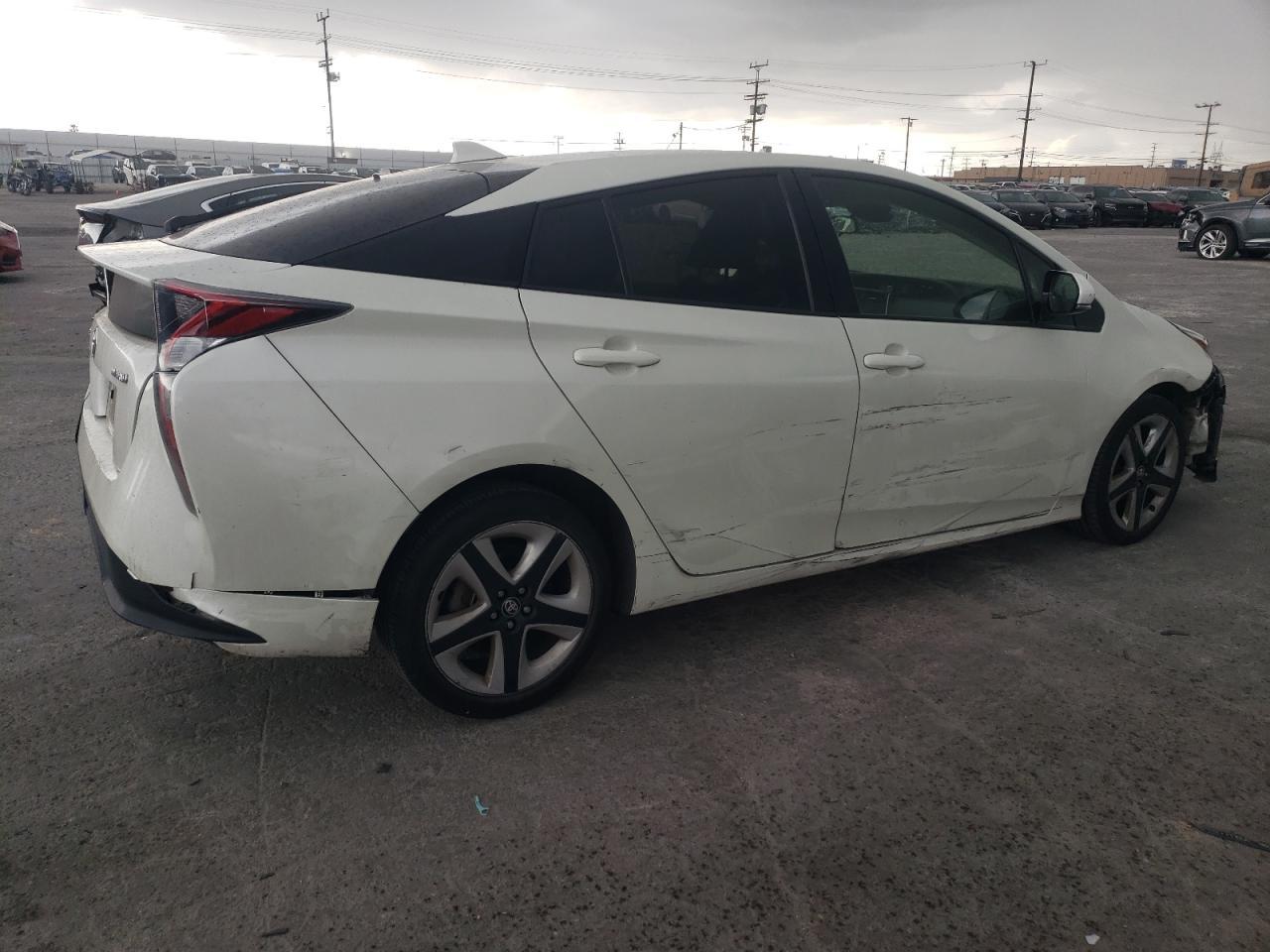 2016 TOYOTA PRIUS - Image 3