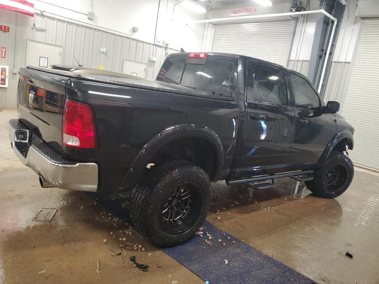 2019 RAM 1500 CLASS - Фото 3
