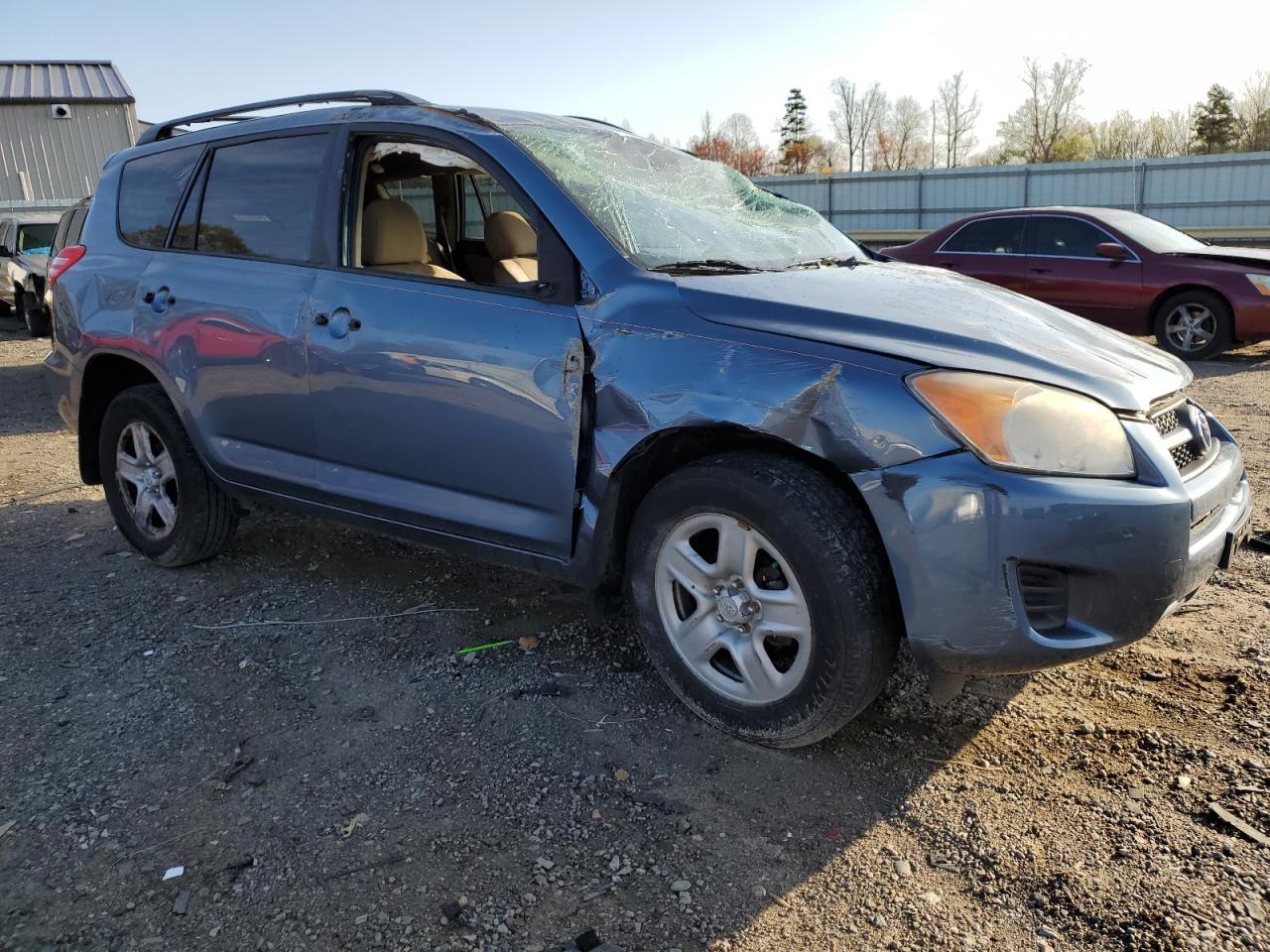 2011 TOYOTA RAV4 - Image 4
