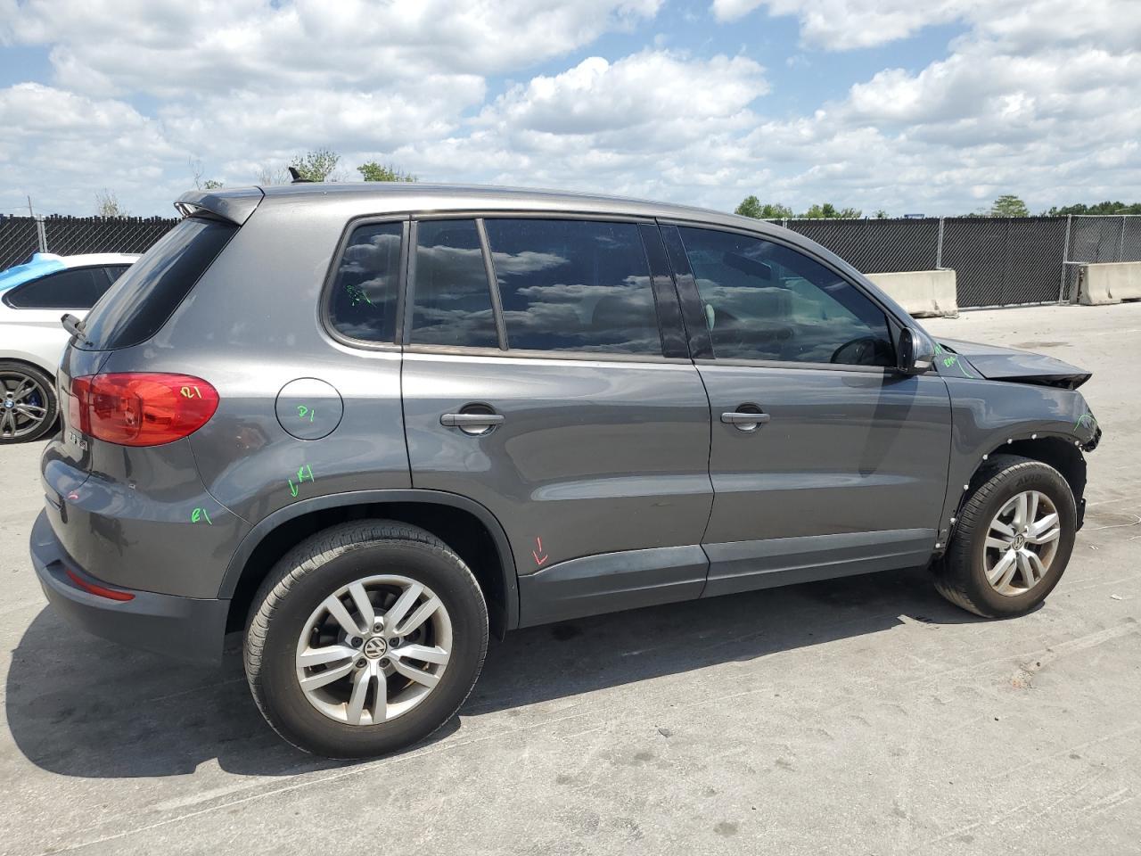 2014 VOLKSWAGEN TIGUAN S - Фото 3