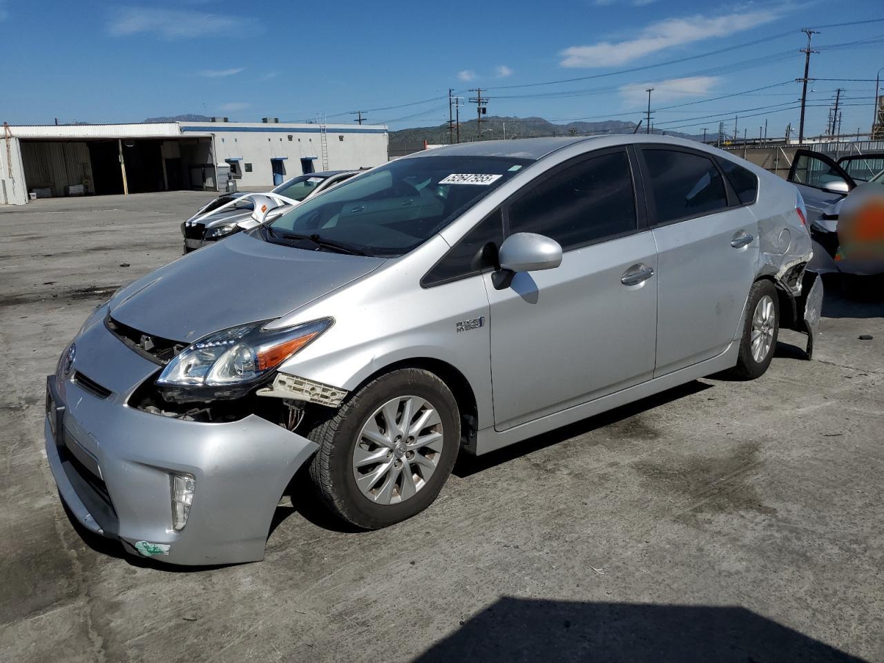 2014 TOYOTA PRIUS PLUG
