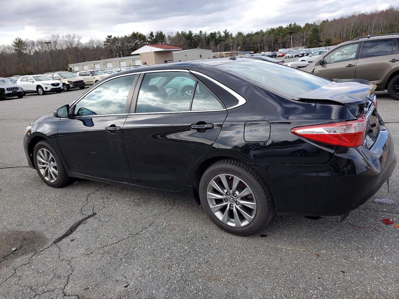 2017 TOYOTA CAMRY LE - Фото 2