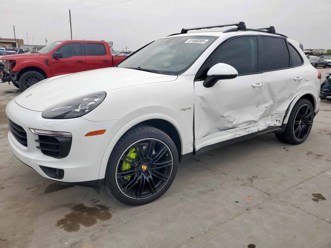 2018 PORSCHE CAYENNE SE