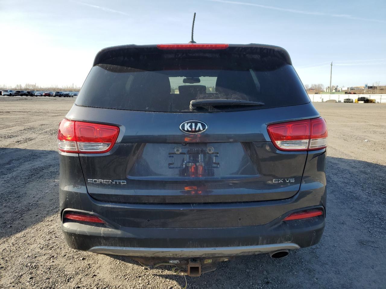 2016 KIA SORENTO EX - Image 6