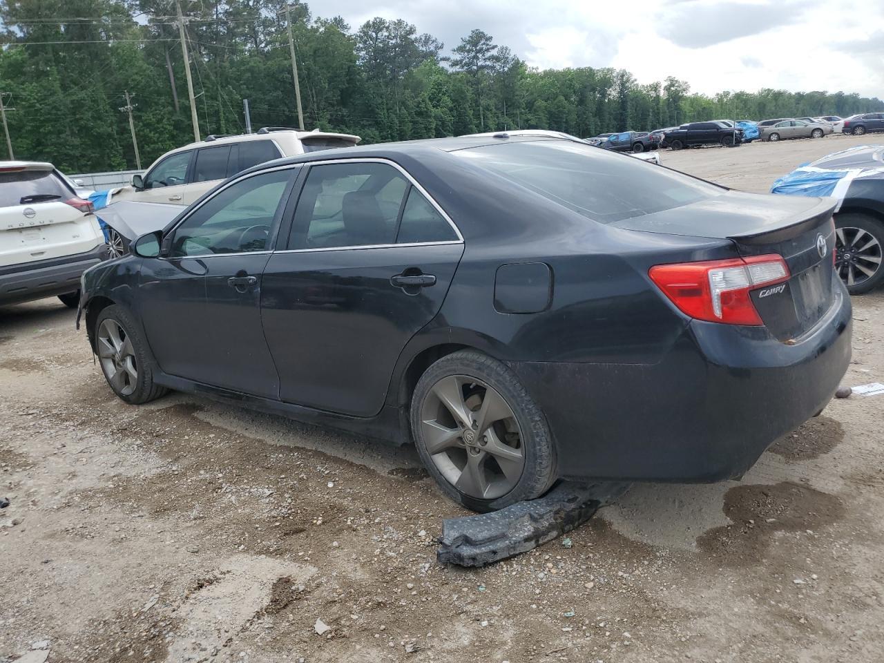 2012 TOYOTA CAMRY SE - Фото 2