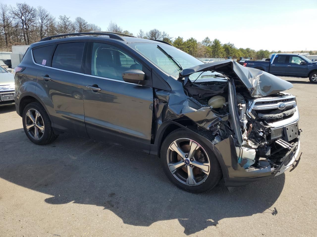 2017 FORD ESCAPE SE - Фото 4