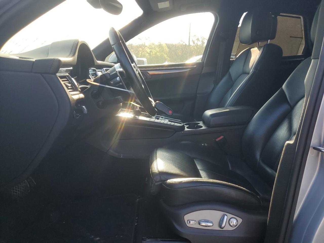 2015 PORSCHE MACAN S - Image 7