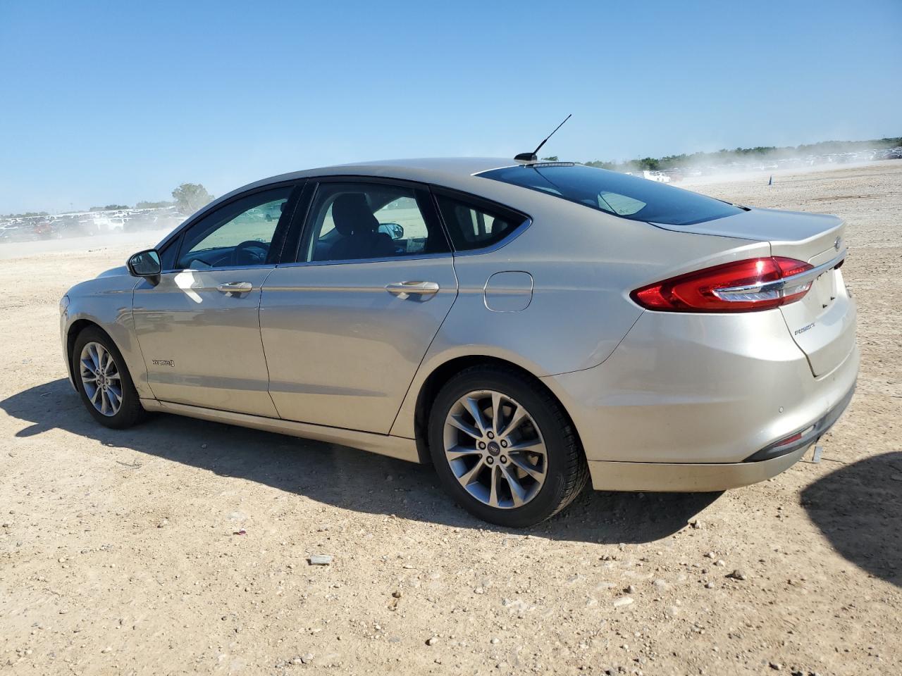 2017 FORD FUSION SE - Image 2