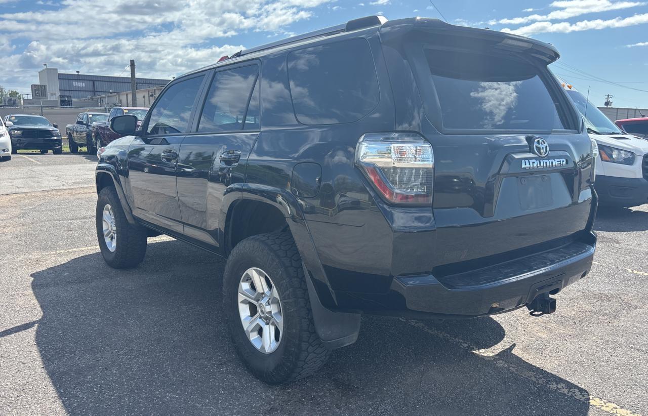 2020 TOYOTA 4RUNNER SR - Image 3