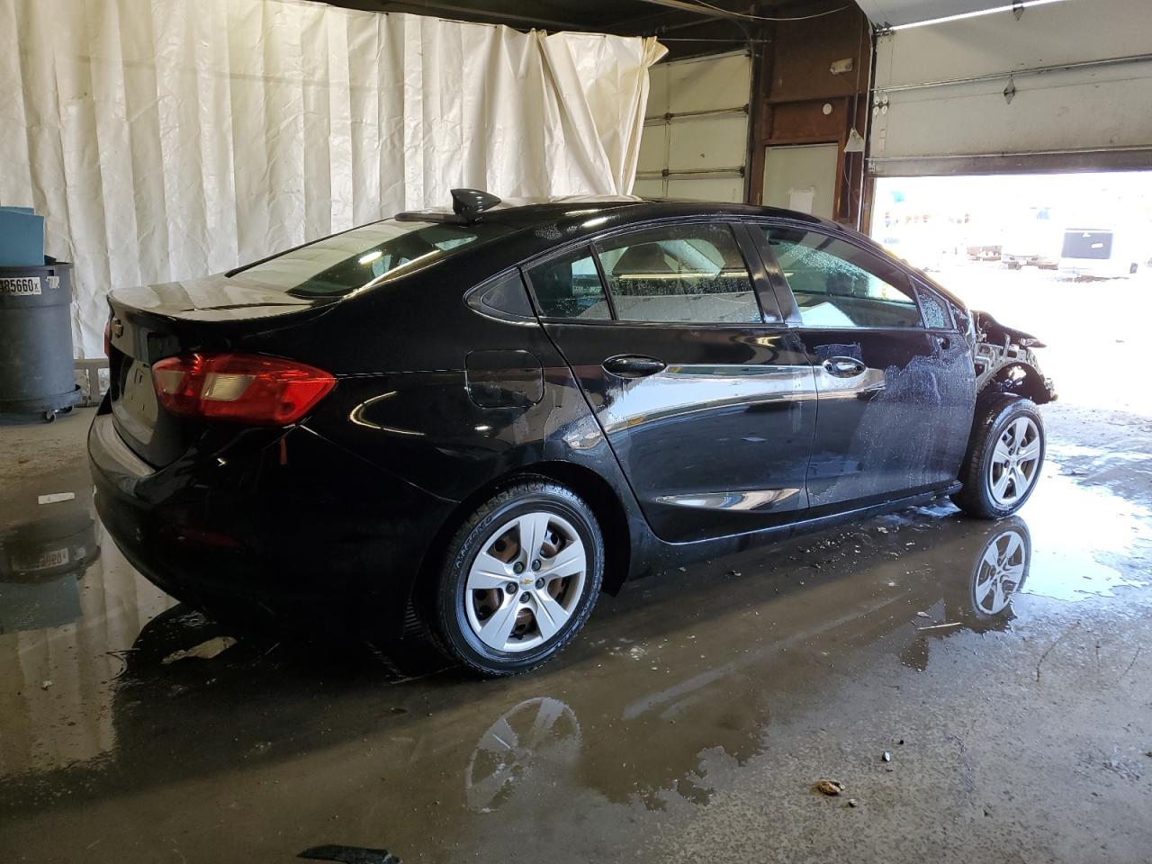 2017 CHEVROLET CRUZE LS - Image 3