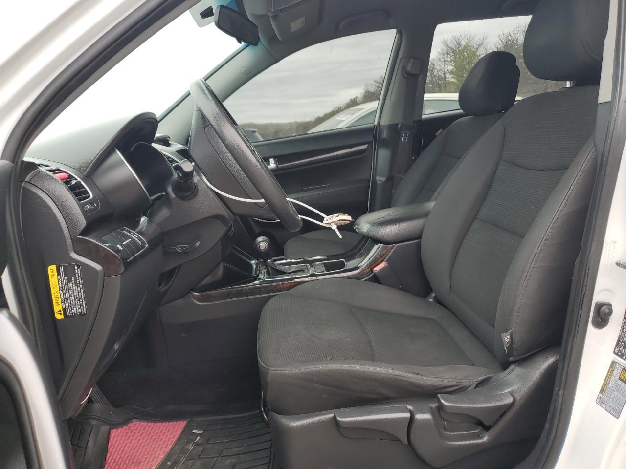 2014 KIA SORENTO LX - Image 7