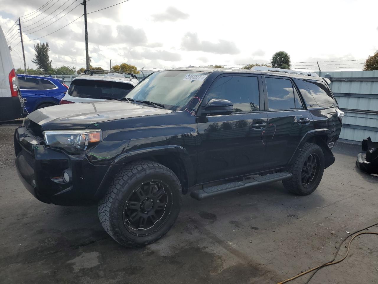 2018 TOYOTA 4RUNNER SR