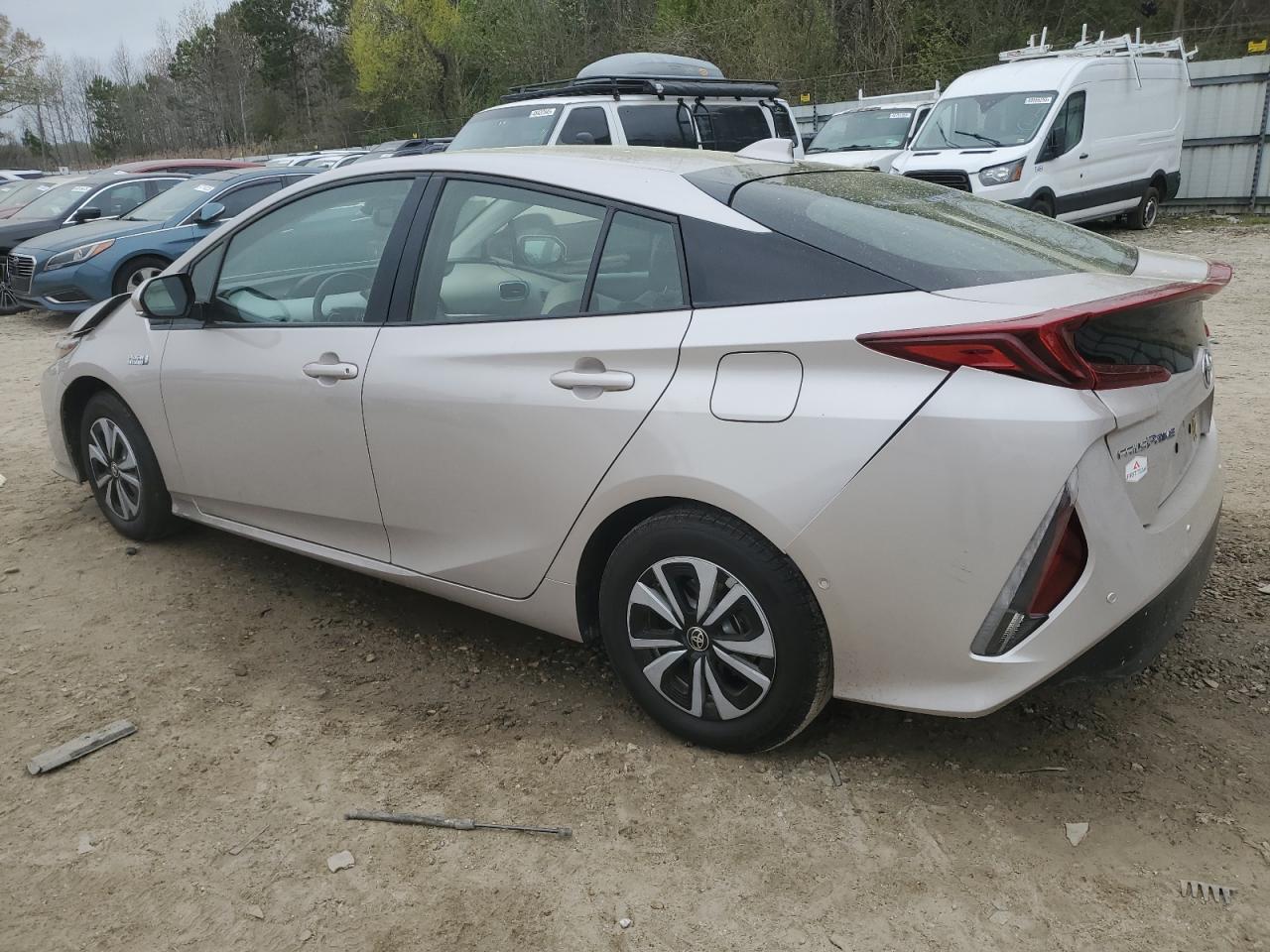2018 TOYOTA PRIUS PRIM - Image 2