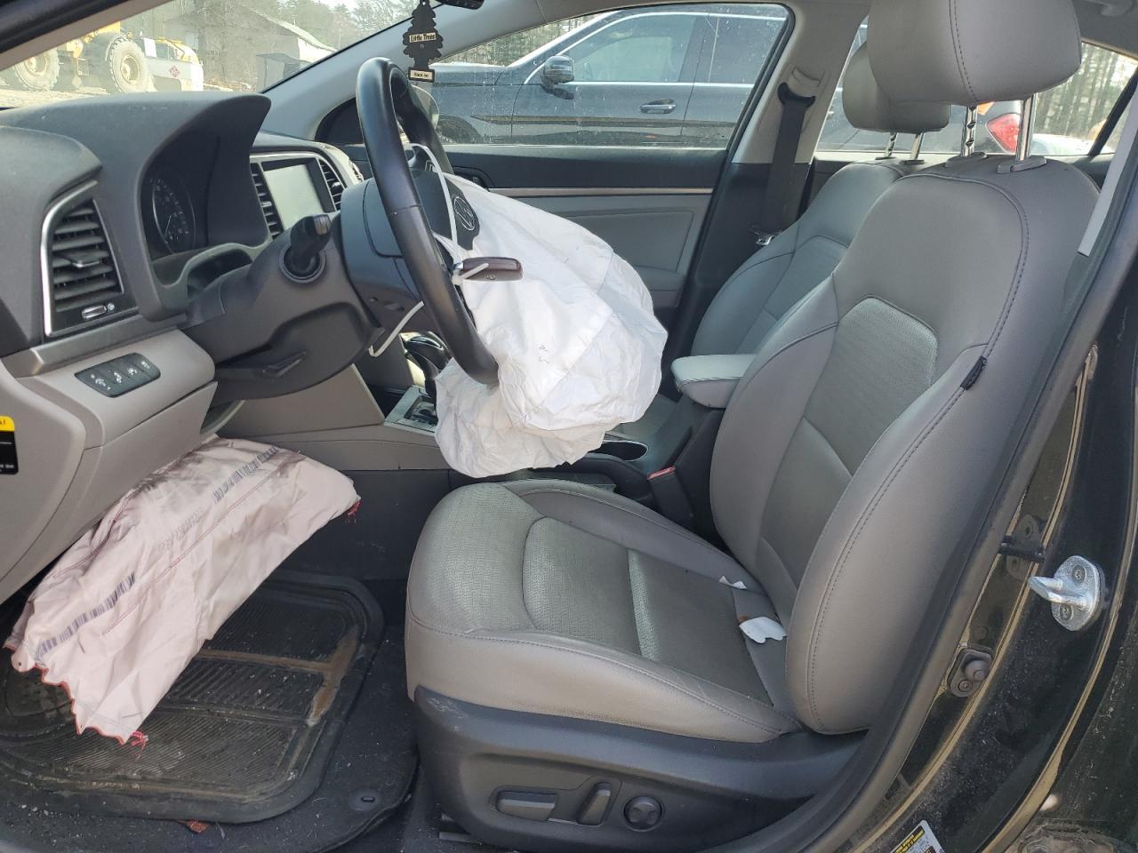 2017 HYUNDAI ELANTRA SE - Image 7
