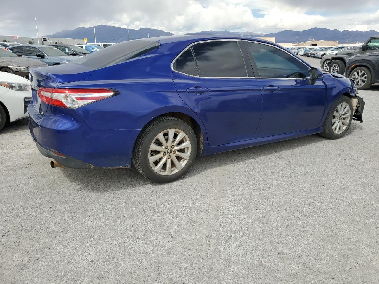 2018 TOYOTA CAMRY LE A - Image 3