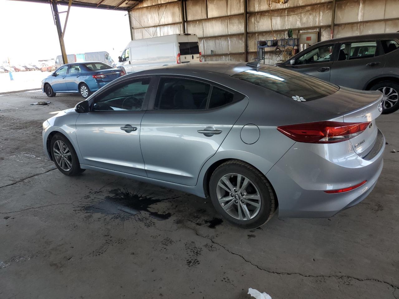 2017 HYUNDAI ELANTRA SE - Фото 2