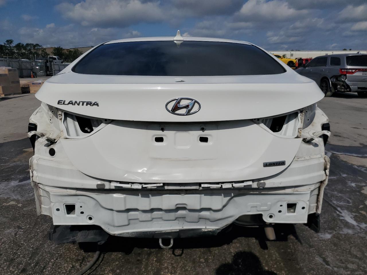 2013 HYUNDAI ELANTRA GL - Image 6