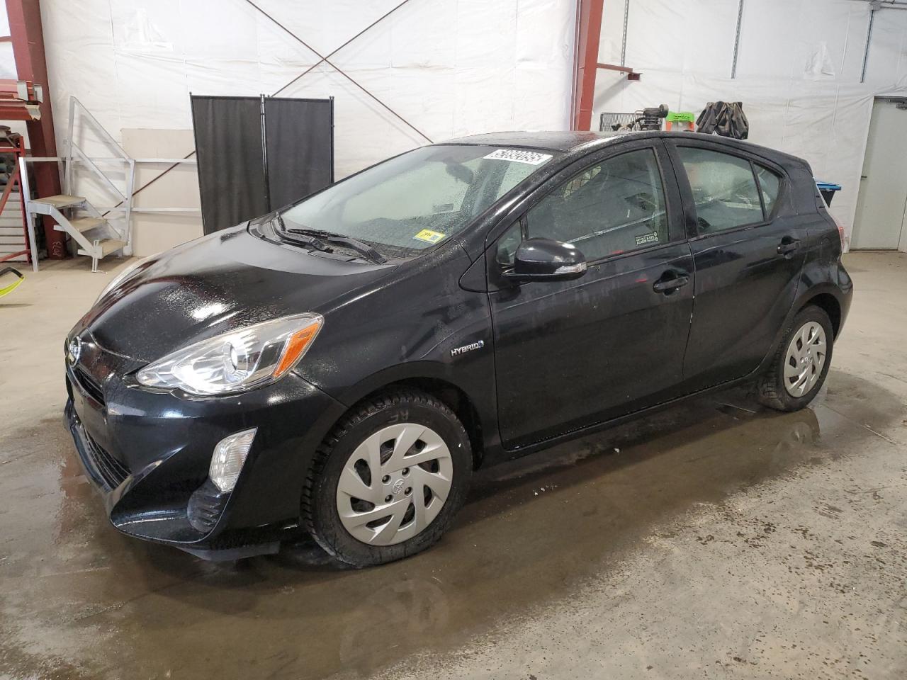 2016 TOYOTA PRIUS C