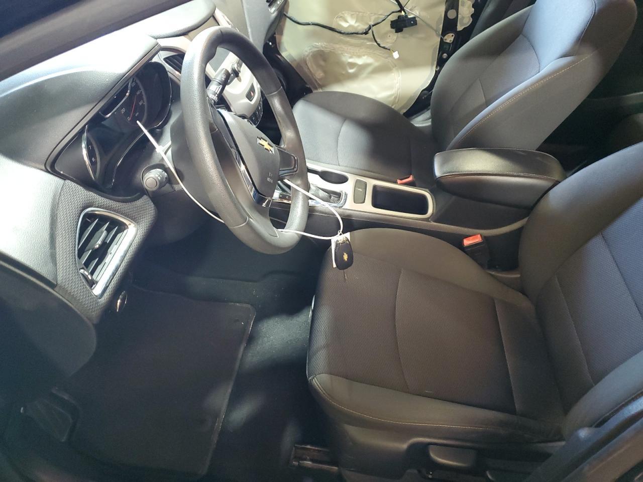 2017 CHEVROLET CRUZE LS - Image 7