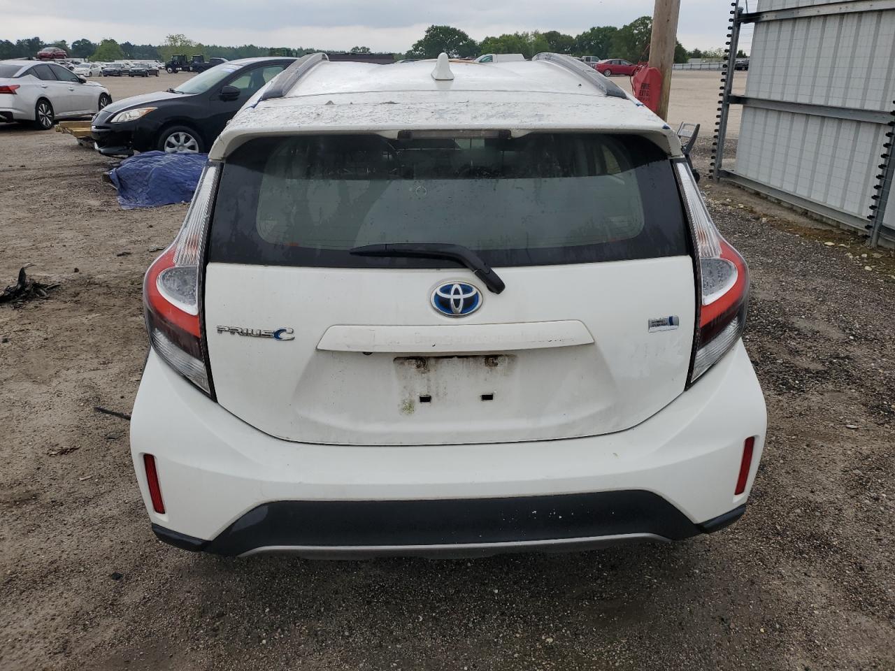 2018 TOYOTA PRIUS C - Image 6