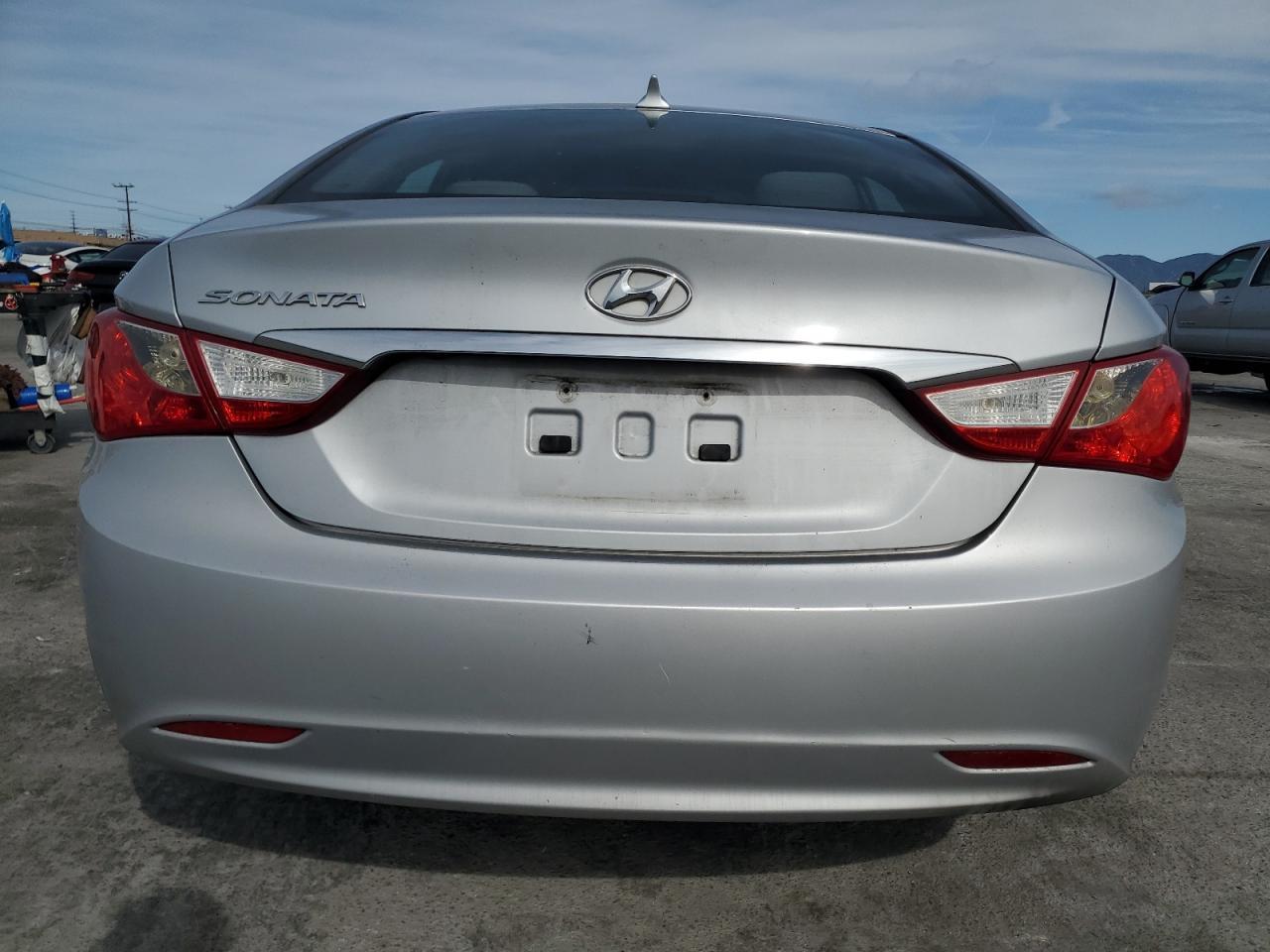 2011 HYUNDAI SONATA GLS - Фото 6