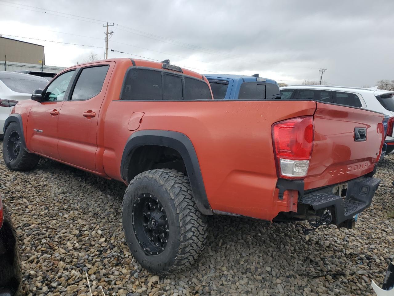 2016 TOYOTA TACOMA DOU - Фото 2