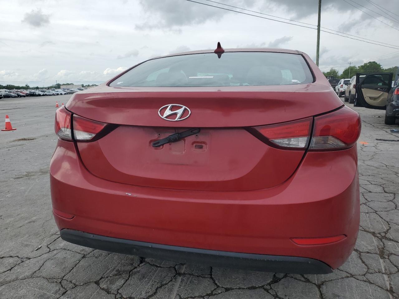 2015 HYUNDAI ELANTRA SE - Фото 6