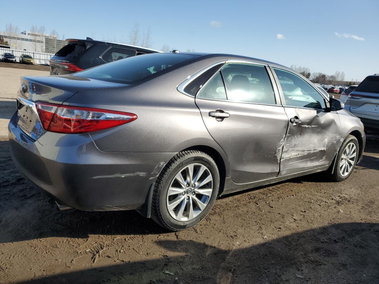 2016 TOYOTA CAMRY LE - Фото 3