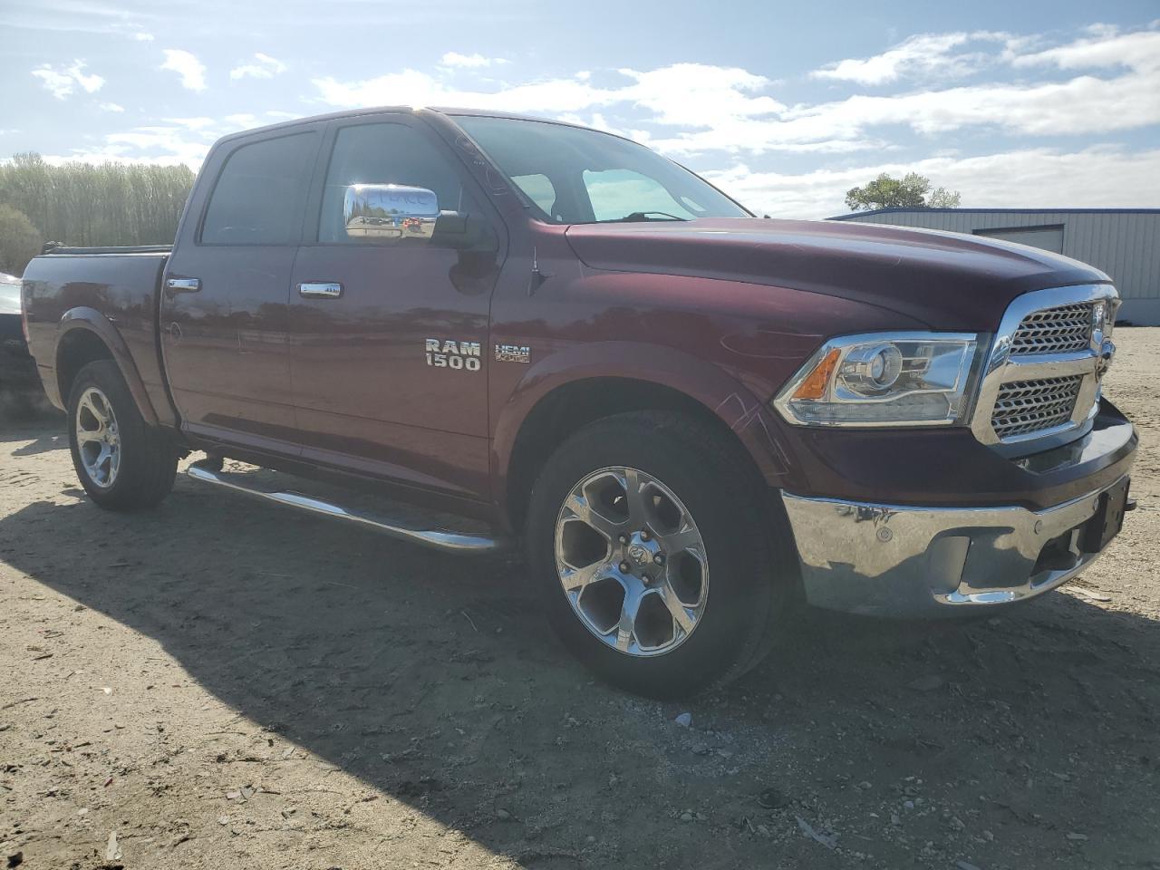 2017 RAM 1500 LARAM - Фото 4
