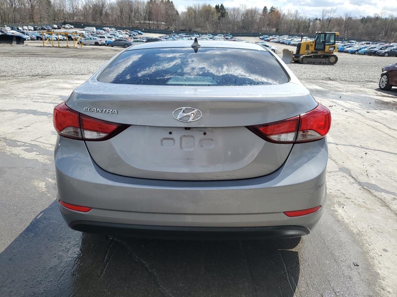 2015 HYUNDAI ELANTRA SE - Image 6