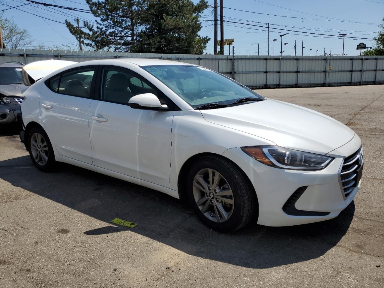 2018 HYUNDAI ELANTRA SE - Фото 4