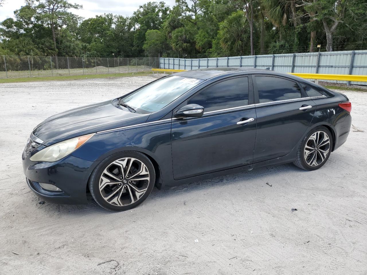 2011 HYUNDAI SONATA SE