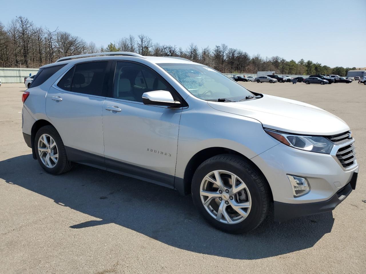 2019 CHEVROLET EQUINOX LT - Фото 4