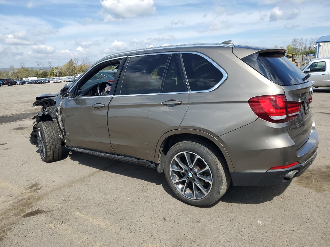 2017 BMW X5 XDRIVE3 - Фото 2